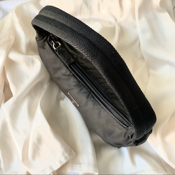 SOLD Prada Nylon Tessuto Hobo Bag - Picture 2 of 7